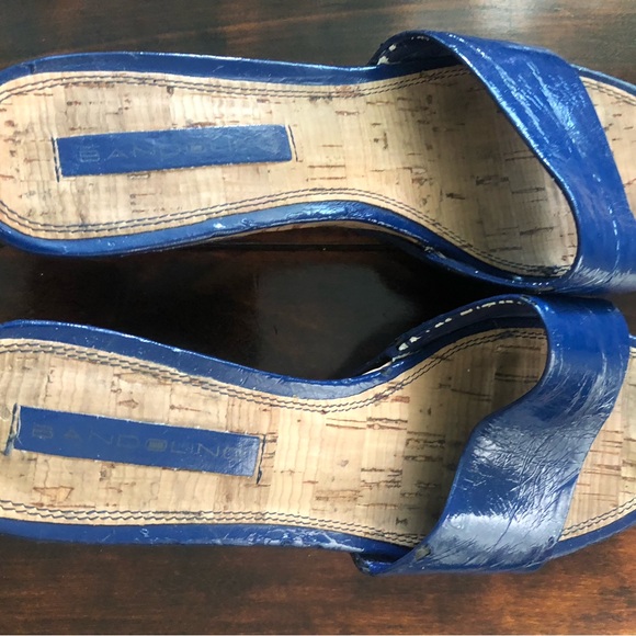 3/$25 BANDOLINO 8.5 Royal blue wedge sandals - Picture 5 of 11